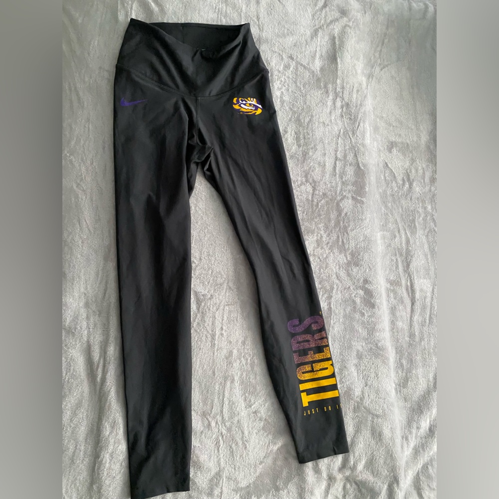 LSU Nike leggings